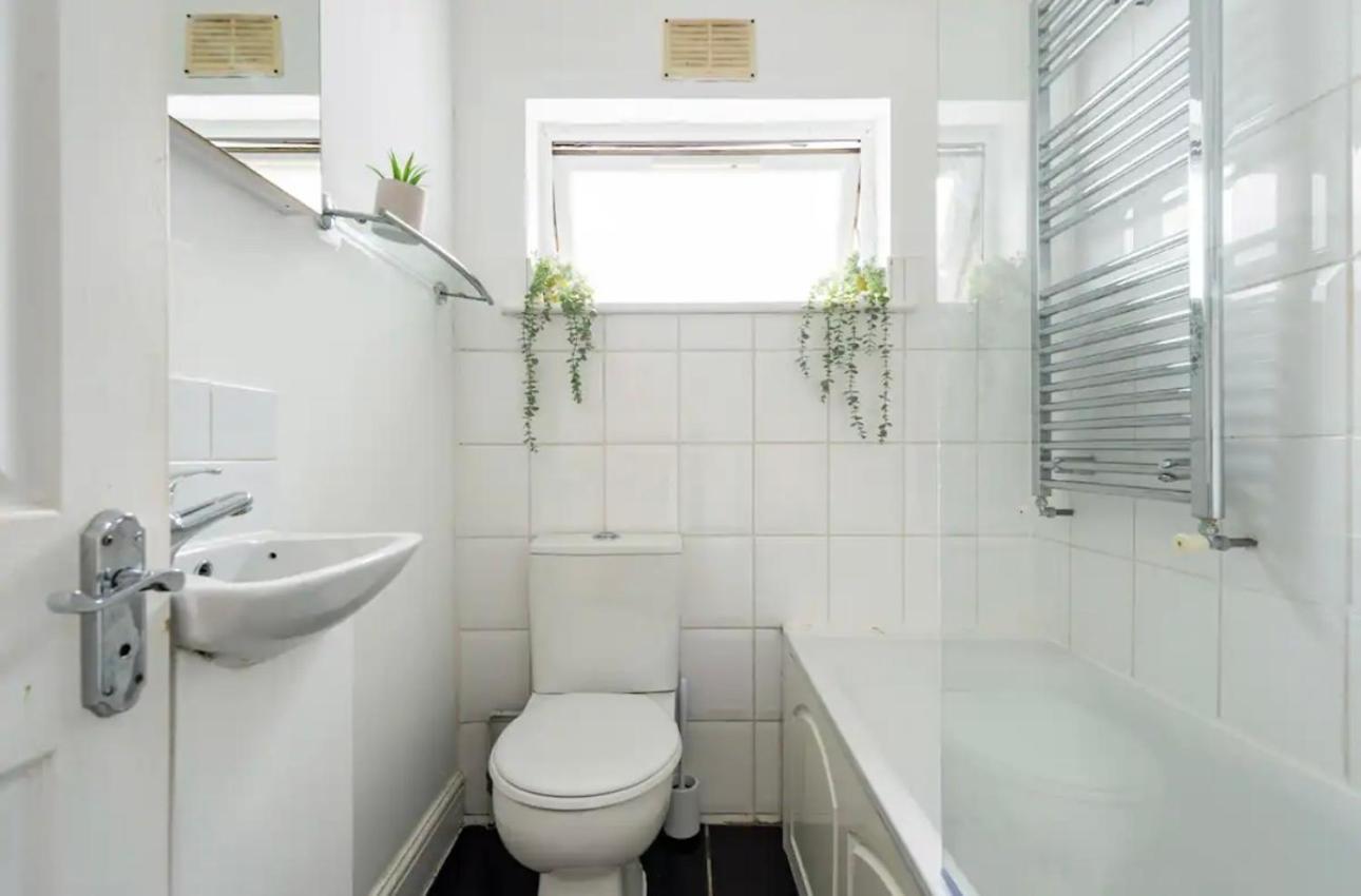 Lovely 3-Bed 20 Minutes To Central Лондон Экстерьер фото