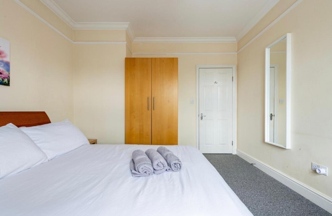 Lovely 3-Bed 20 Minutes To Central Лондон Экстерьер фото